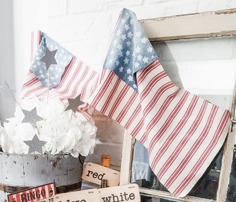 Repurpose Spindles Into Patriotic Farmhouse Flags