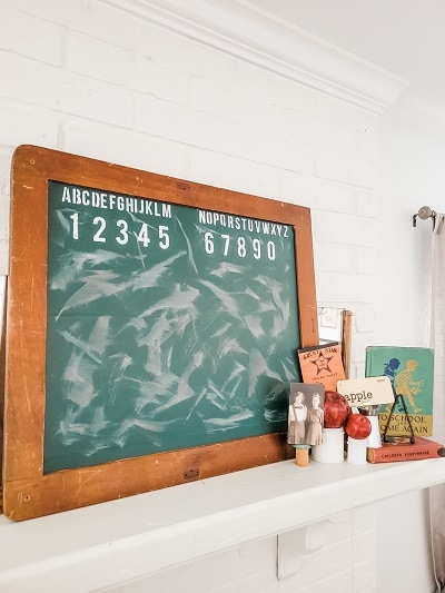 https://fifthsparrownomore.com/wp-content/uploads/2021/07/Back-to-school-decorating-vintage-style-chalkboard.jpg