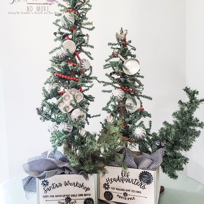 easy Christmas tree boxes with an image transfer method and Dixie Belle