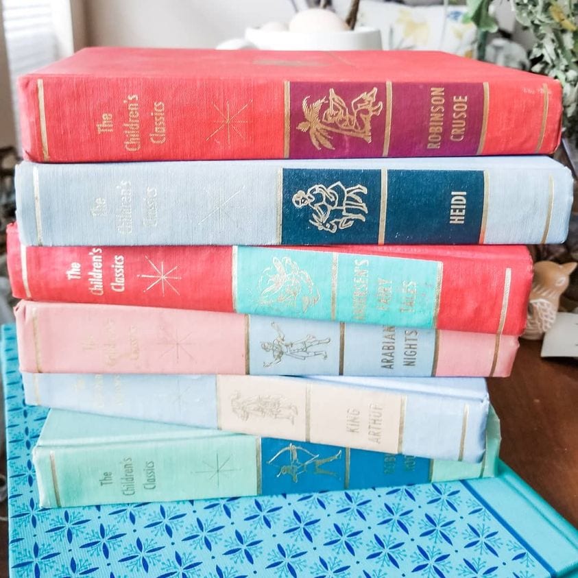 The Best Ways To Use Books In Your Decorating