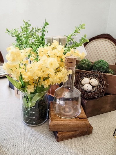 Create a Spring table inspired by botanical prints