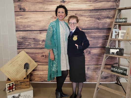 FFA Photo Booth using rustic farmhouse shovel from a dollar store plastic shovel