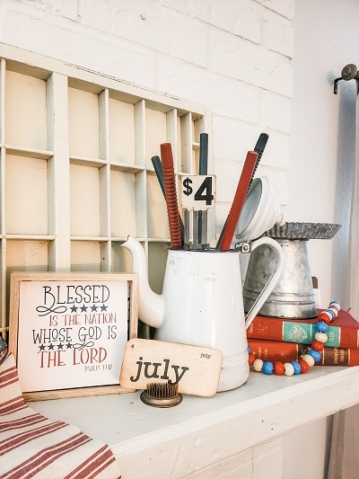 Patriotic Mantel Ideas with Freedom Rings Flashcard