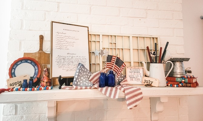 Vintage Farmhouse Patriotic Mantel Ideas