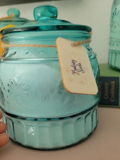 DIY wooden tags for glass canisters for the kitchen