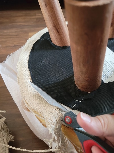 Recovering a round stool the quick way