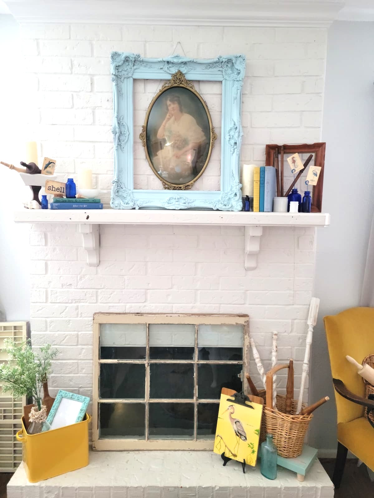 summer vintage mantel