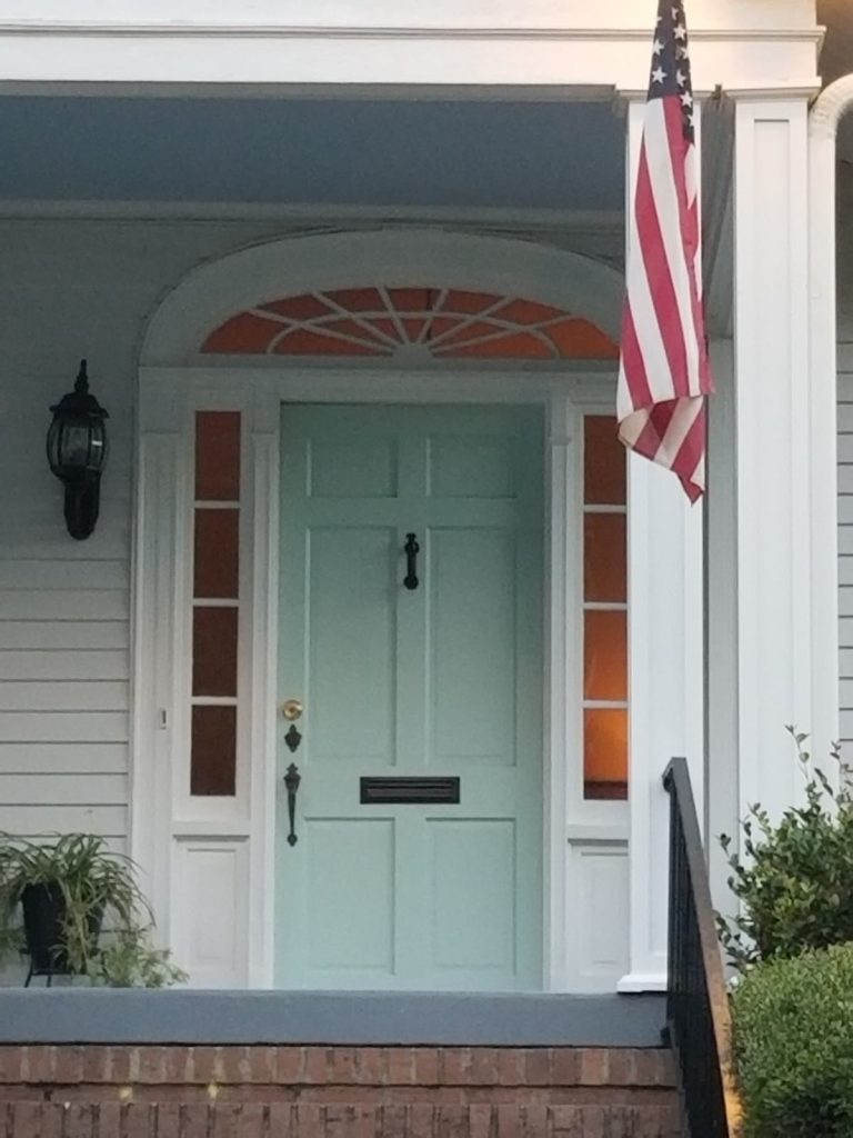 laurel historic district walking tour seafoam green door