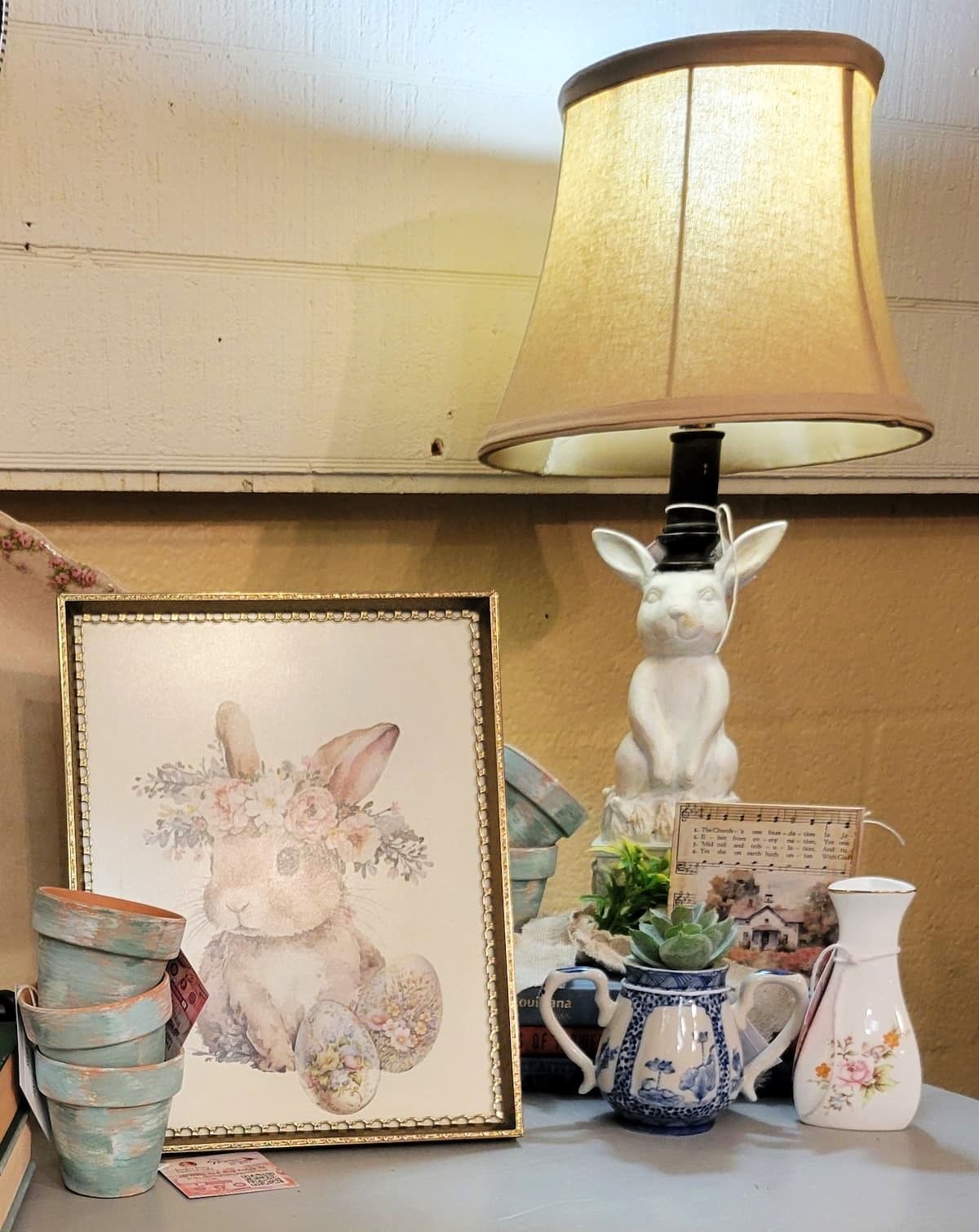 vignette with rabbit lamp