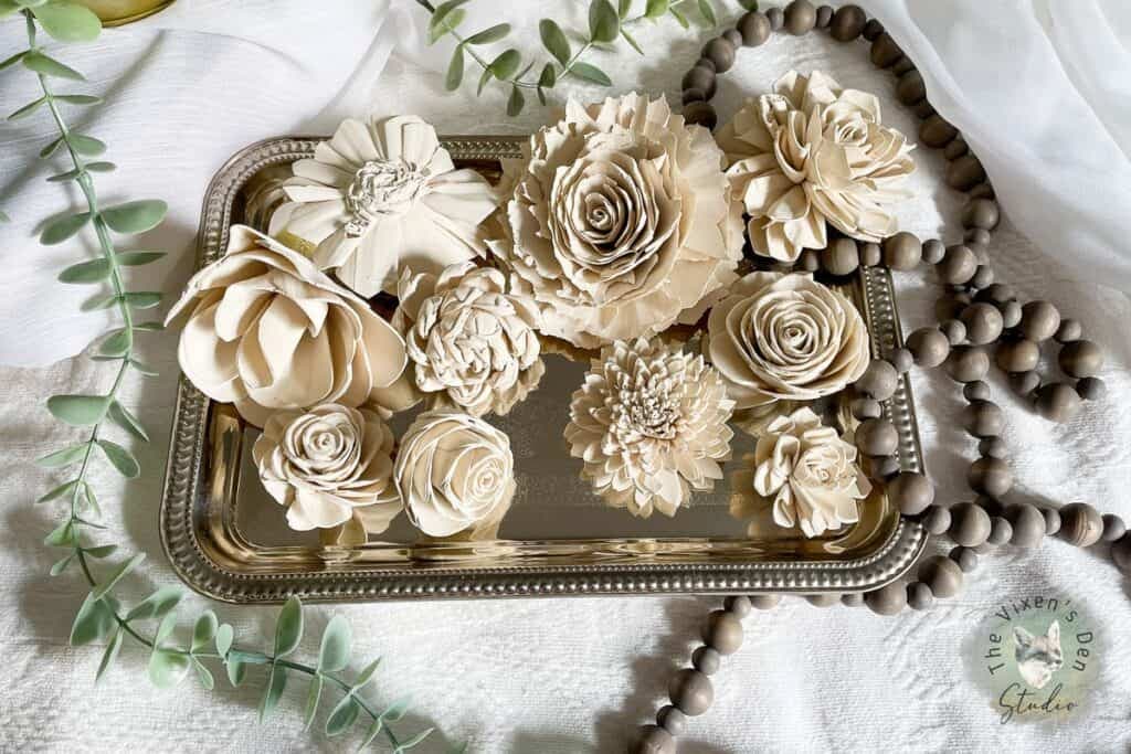 wood flowers on tray