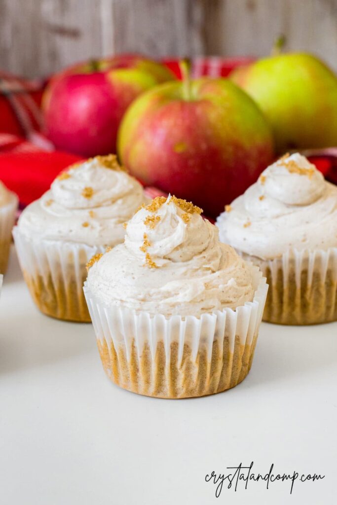 cupcakes with apples