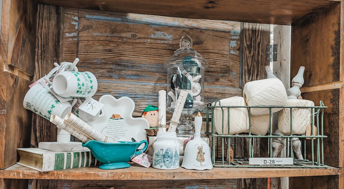 Vintage green and white vignette