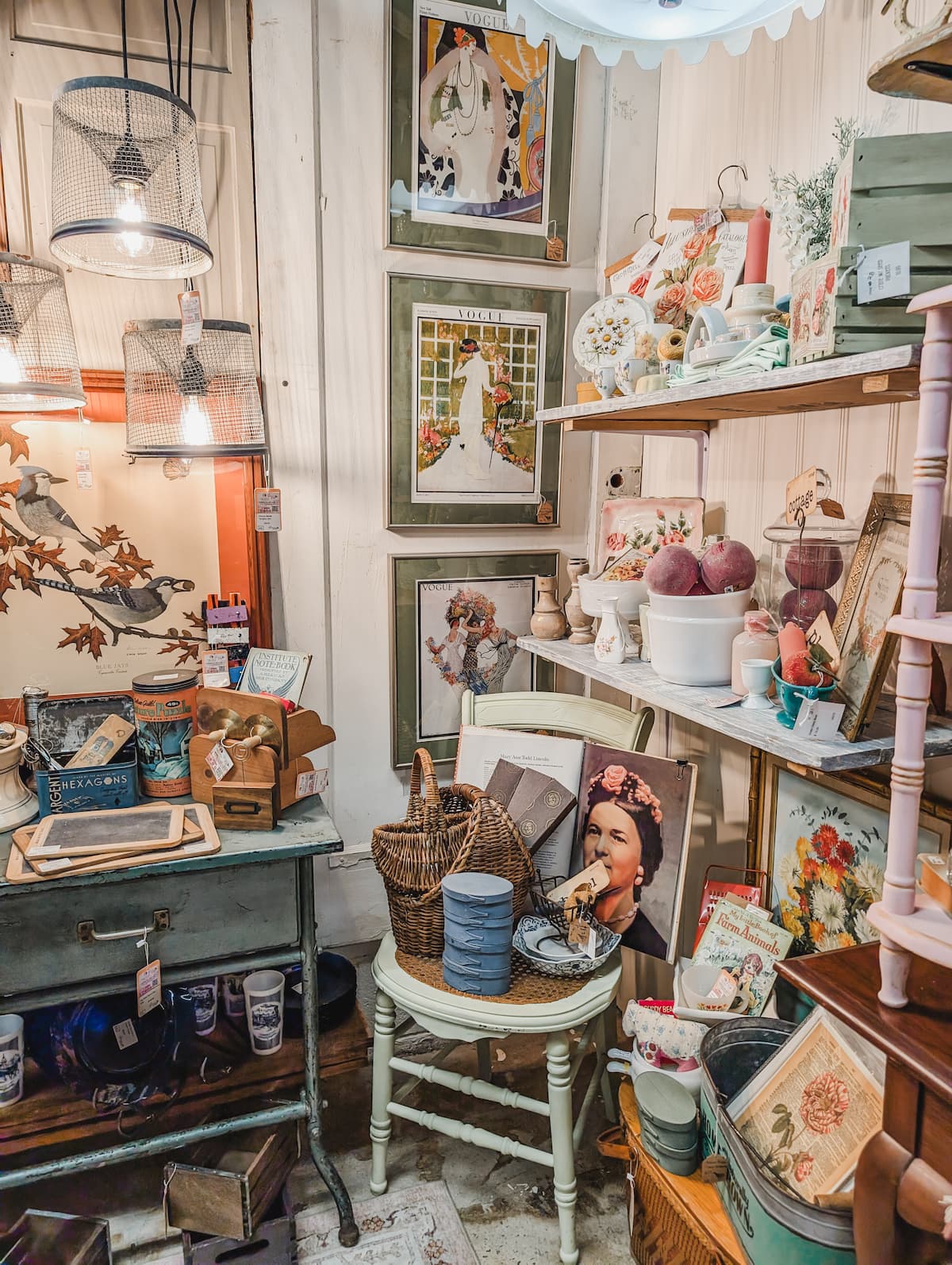 shabby cottage core decor in vintage booth