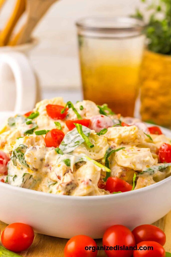 bowl of salad and tomatoes