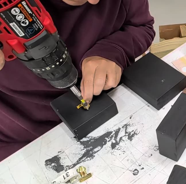 Clips for countdown treats