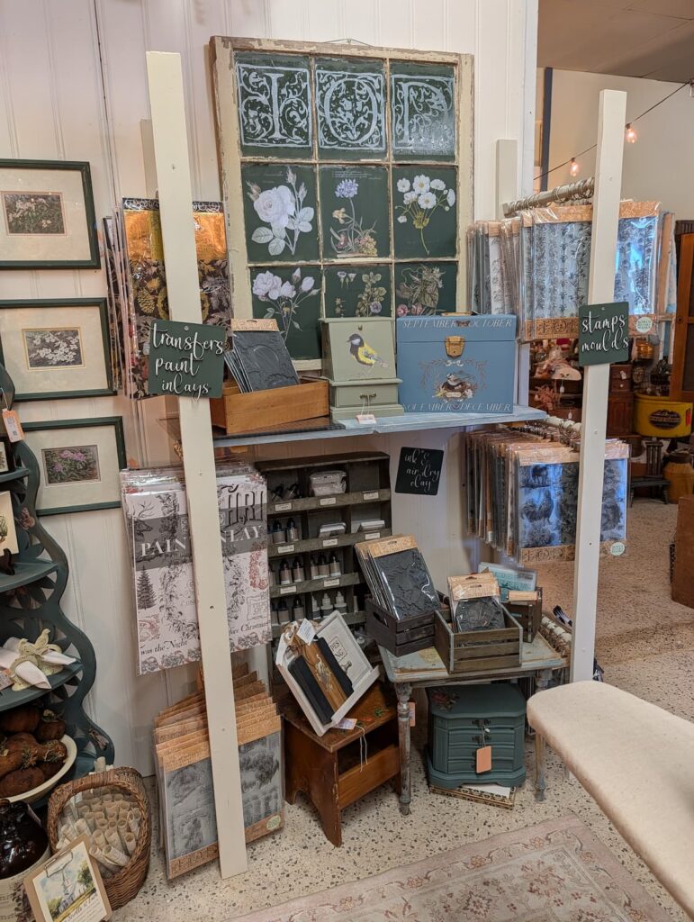iron orchid designs IOD display in booth